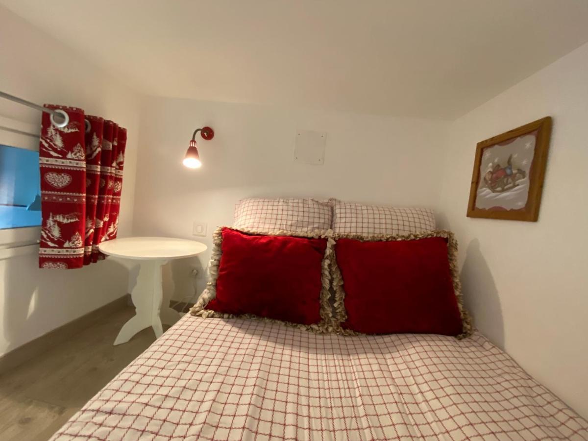 Ground Floor - Hauseman Building Close To Thermes Appartement *