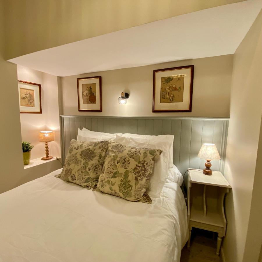 Ground Floor - Hauseman Building Close To Thermes Apartment