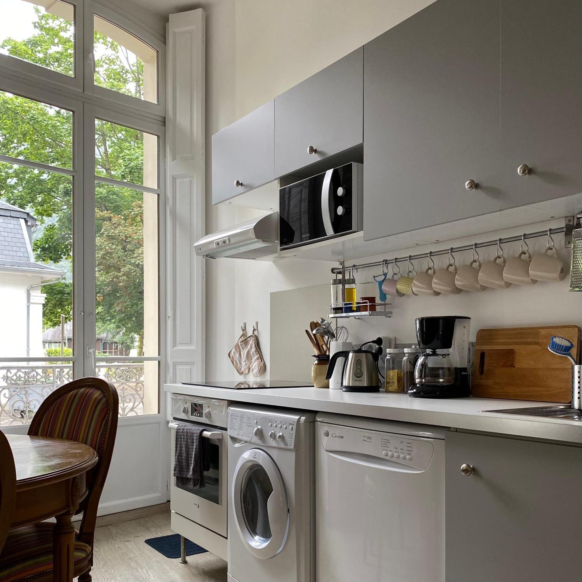 Ground Floor - Hauseman Building Close To Thermes * Bagneres-de-Luchon